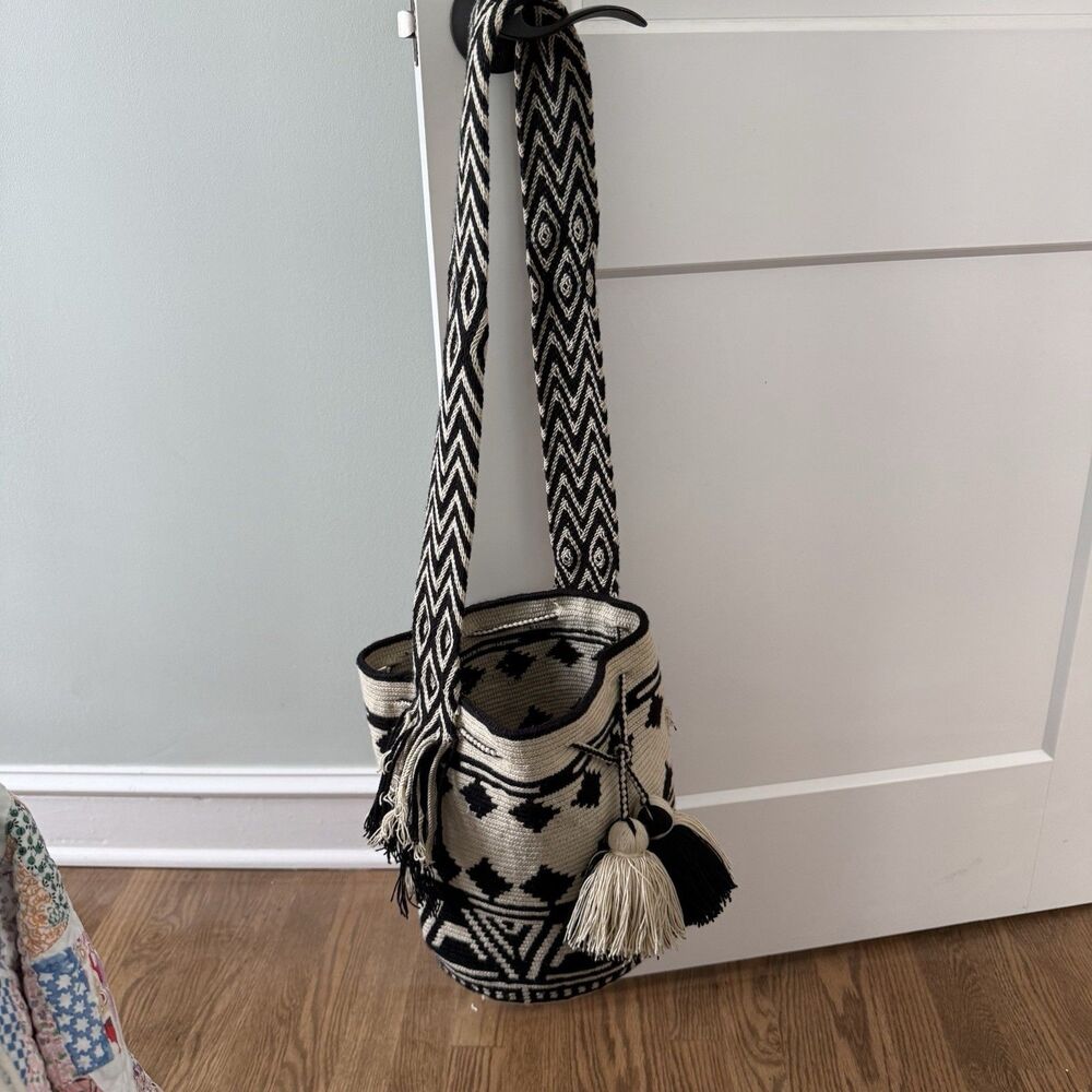 Handmade Wayuu Mochila Bucket-Style Crocheted Shoulder Bag Boho Cotton Indie - Picture 5 of 7